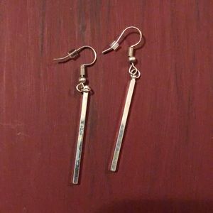 Silver bar earrings